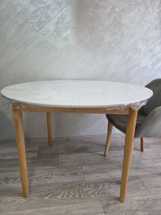 Разтегателна кухненска маса MARSTRAND Ø110/110x200 – бяло/натурал