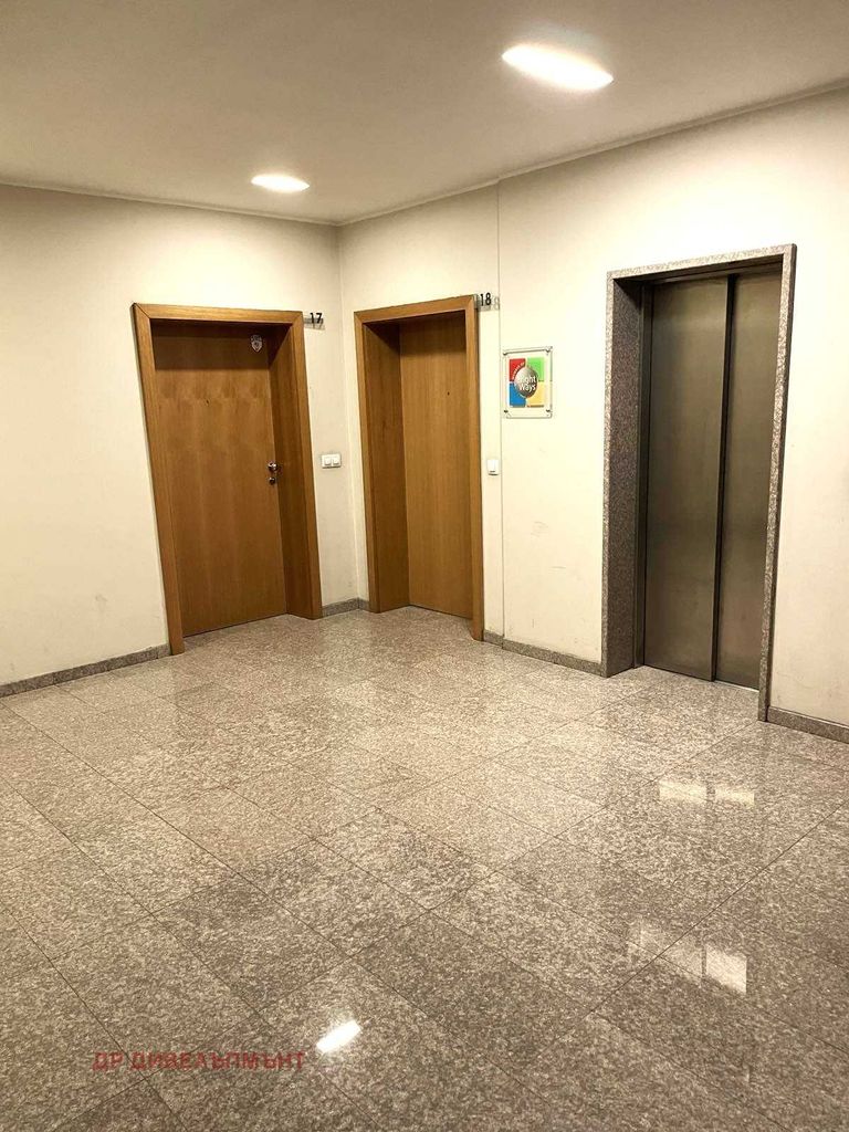 Продава се Двустаен апартамент в София, Манастирски ливади - 64 кв.м за 3430 €/кв.м - Снимка #9