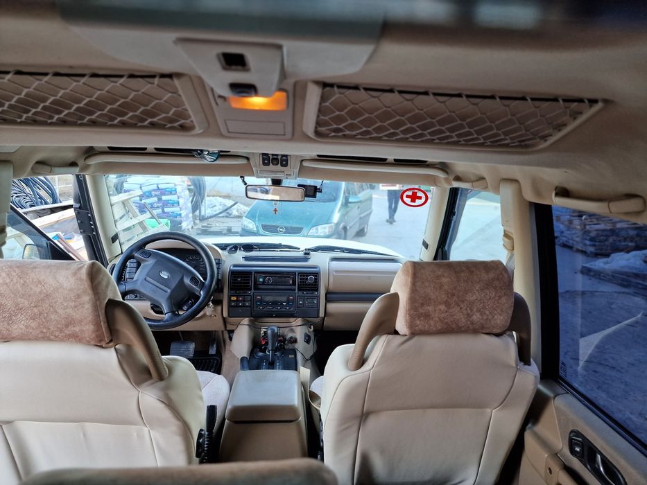 Discovery 2 . Overlanding