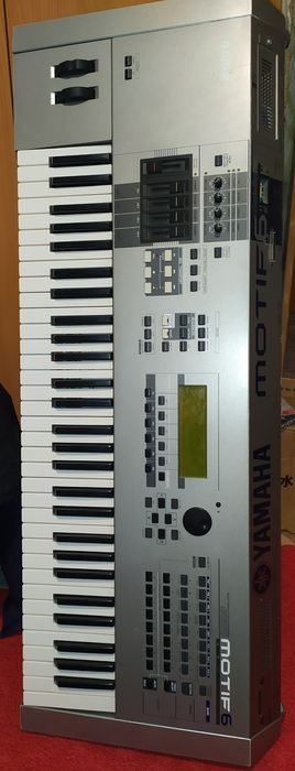Yamaha Motif 6 рабочая станция