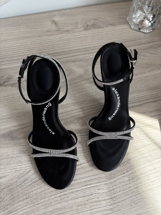 басоножки с стразами