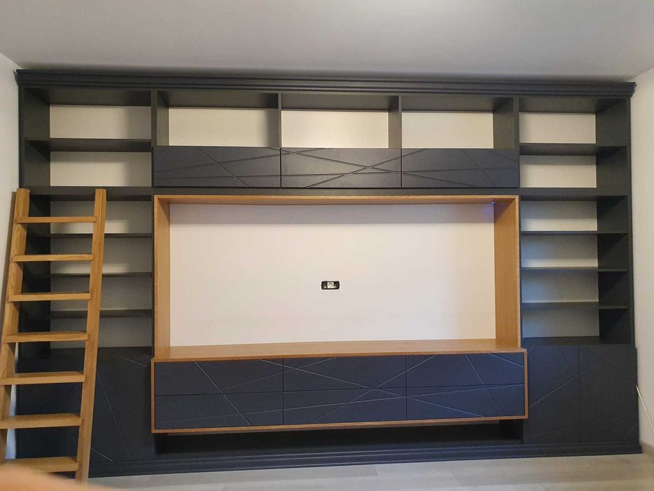 Vand mobilier la comanda