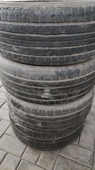 Шины Yokohama (205/55/16) -в наличии  4 баллона.