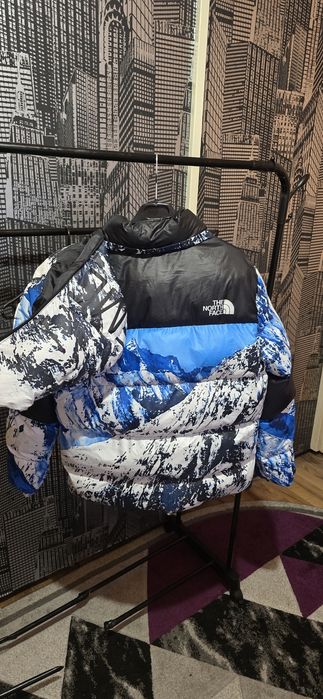 Vând geaca the North face