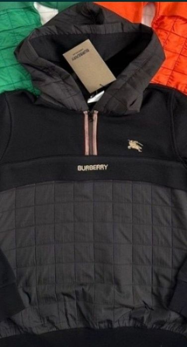 Hanorac sezonul rece,Burbbery,insertii material impermeabil,logo broda