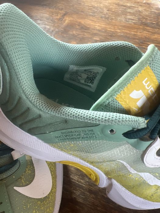 Маратонки NIKE-зелено и жълто