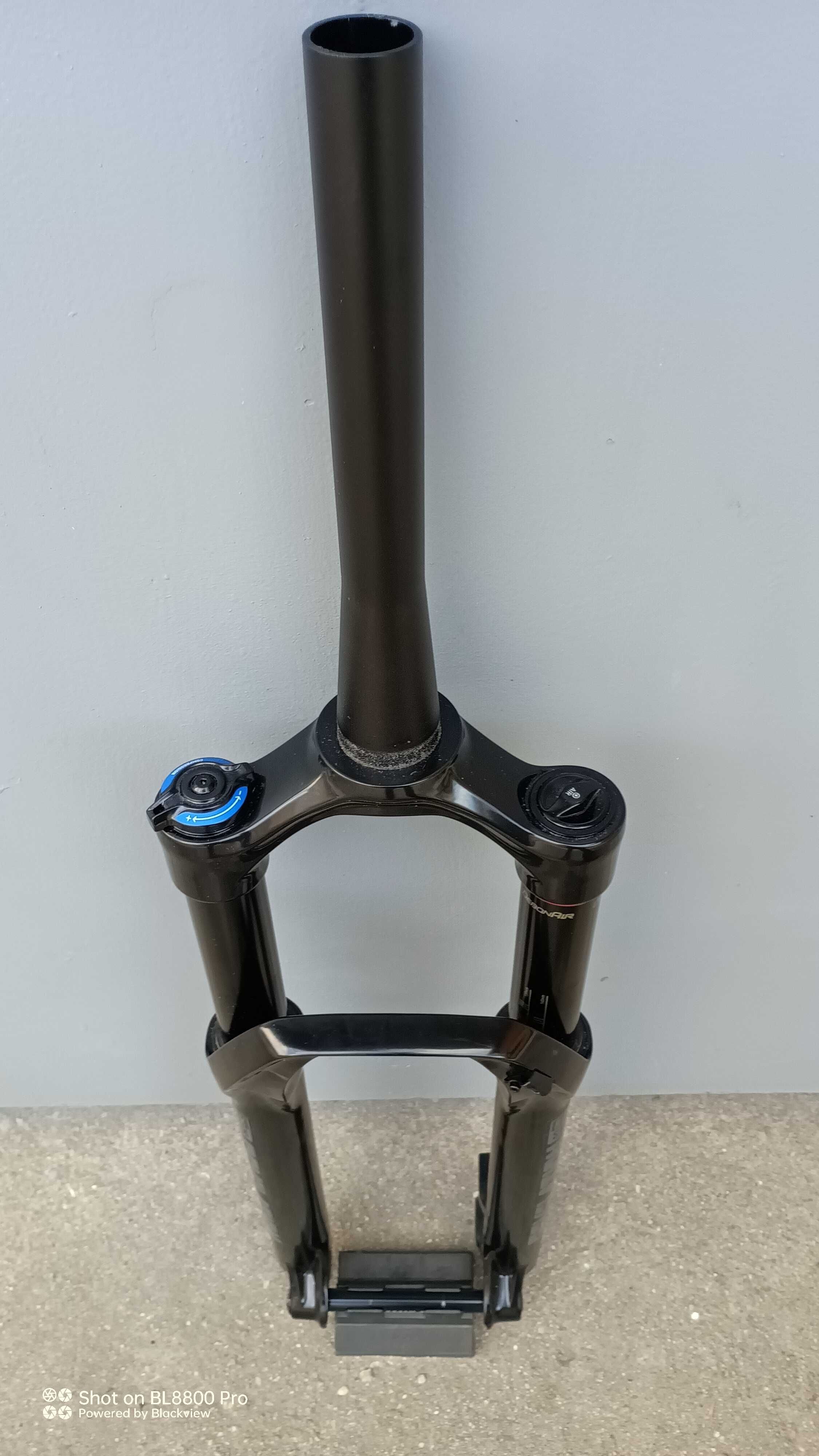 Rock Shock revelation RC R 27,5 160 и 140 mm
