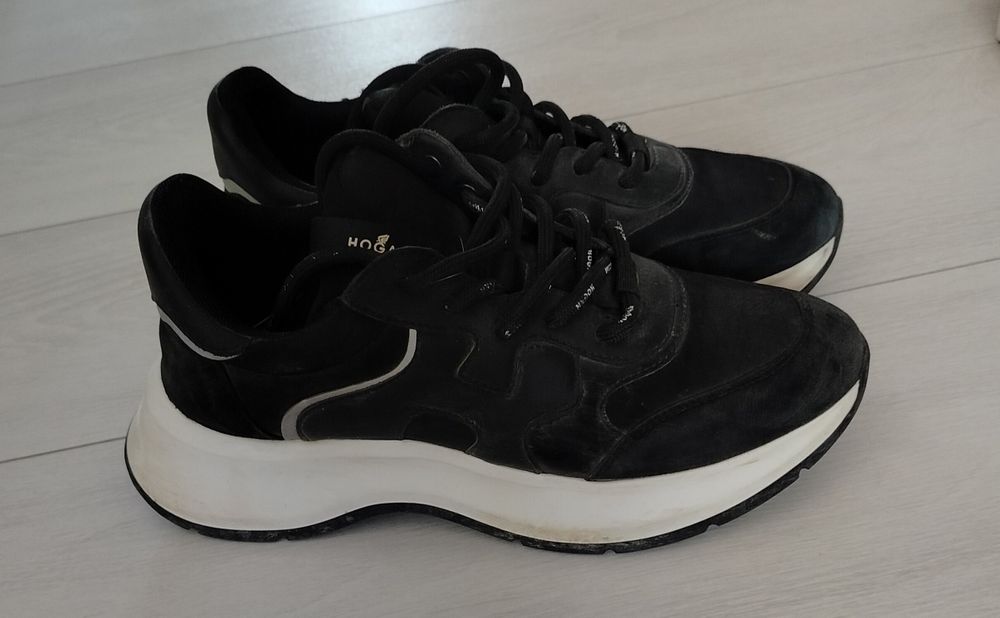 Черные кроссовки Хоган