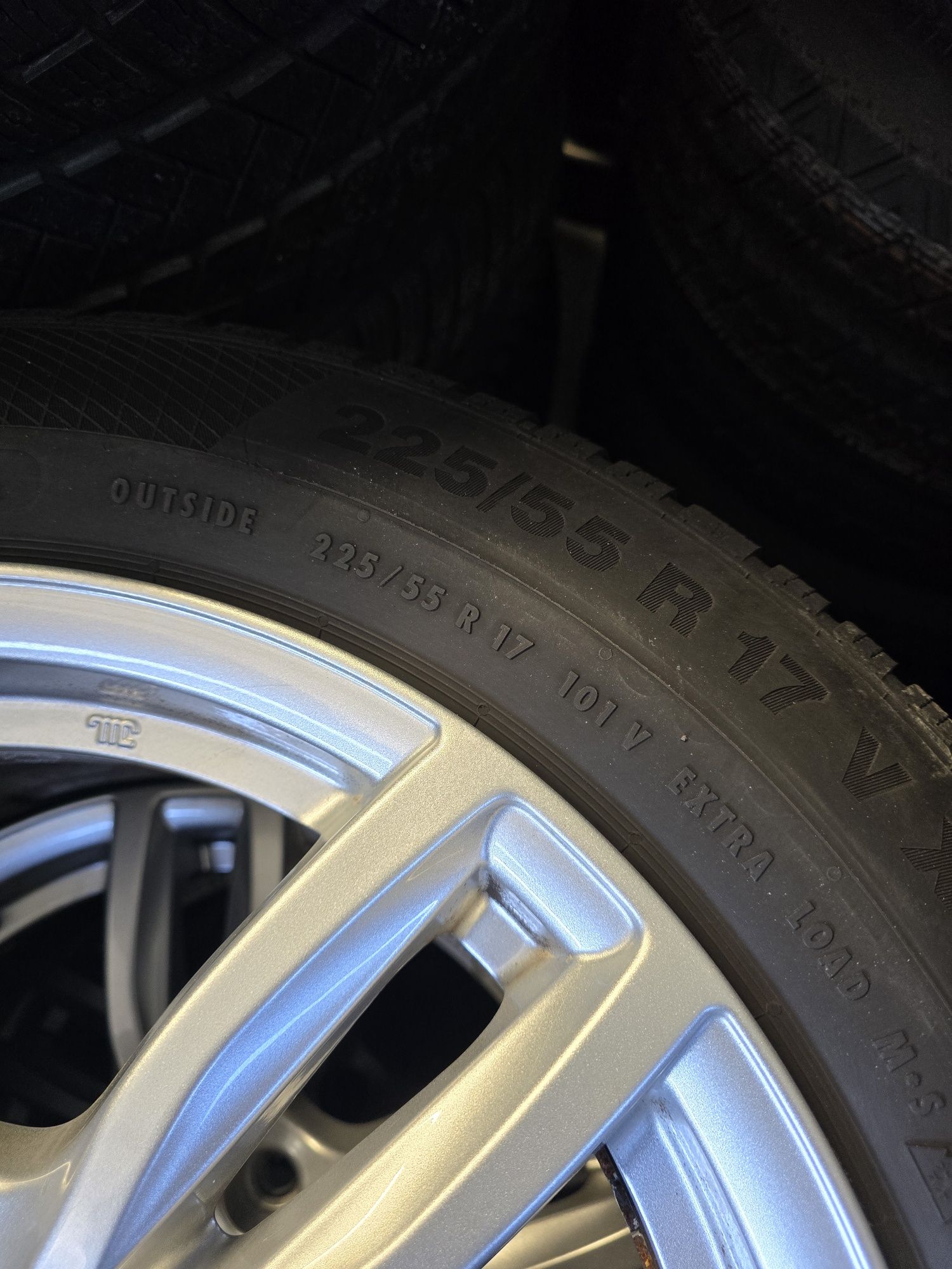 4 Броя 225/55/17 Continental 7mm 2019DOT