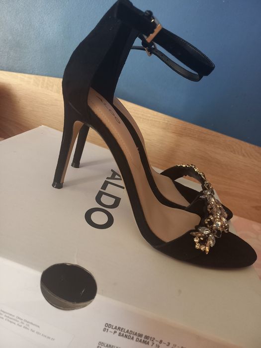 Уникални,елегантни обувки "Аldo"