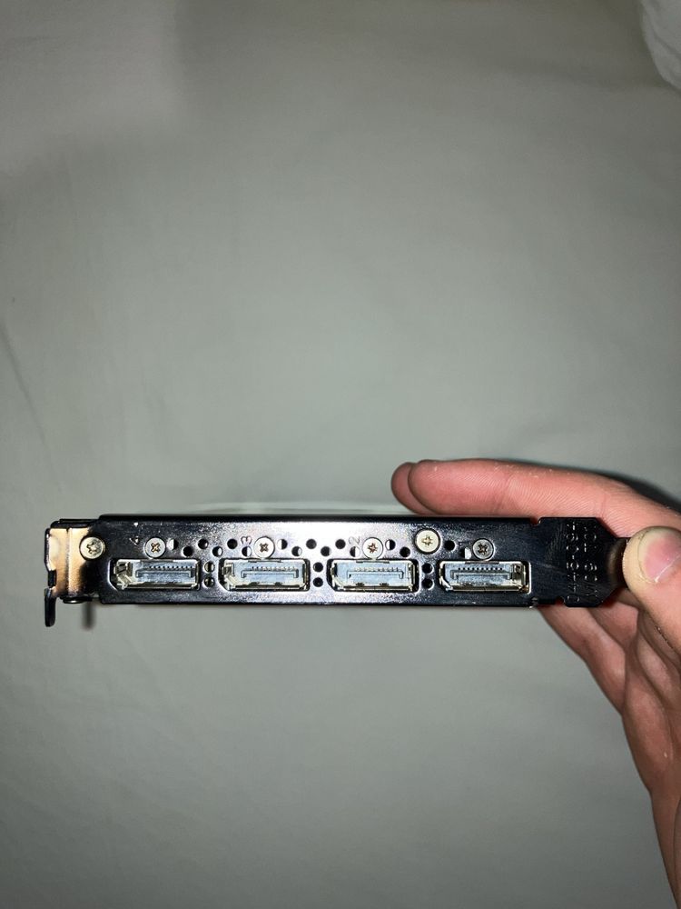 Продавам nvidia quadro p4000