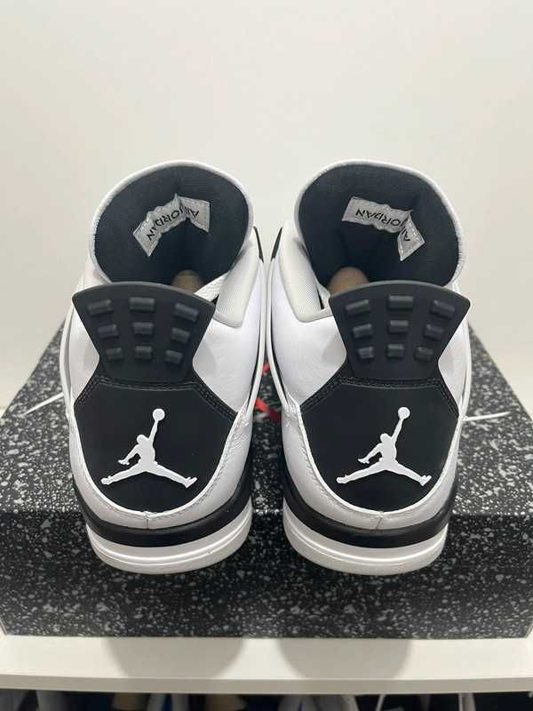 Jordan 4 Retro Military Black EU43