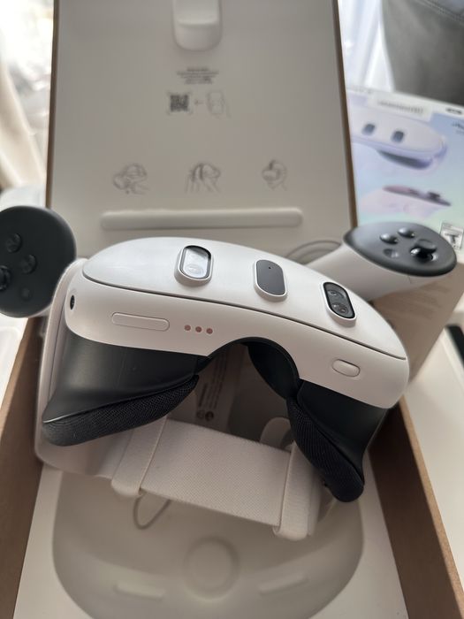 Ochelari VR META Quest 3 – NOI