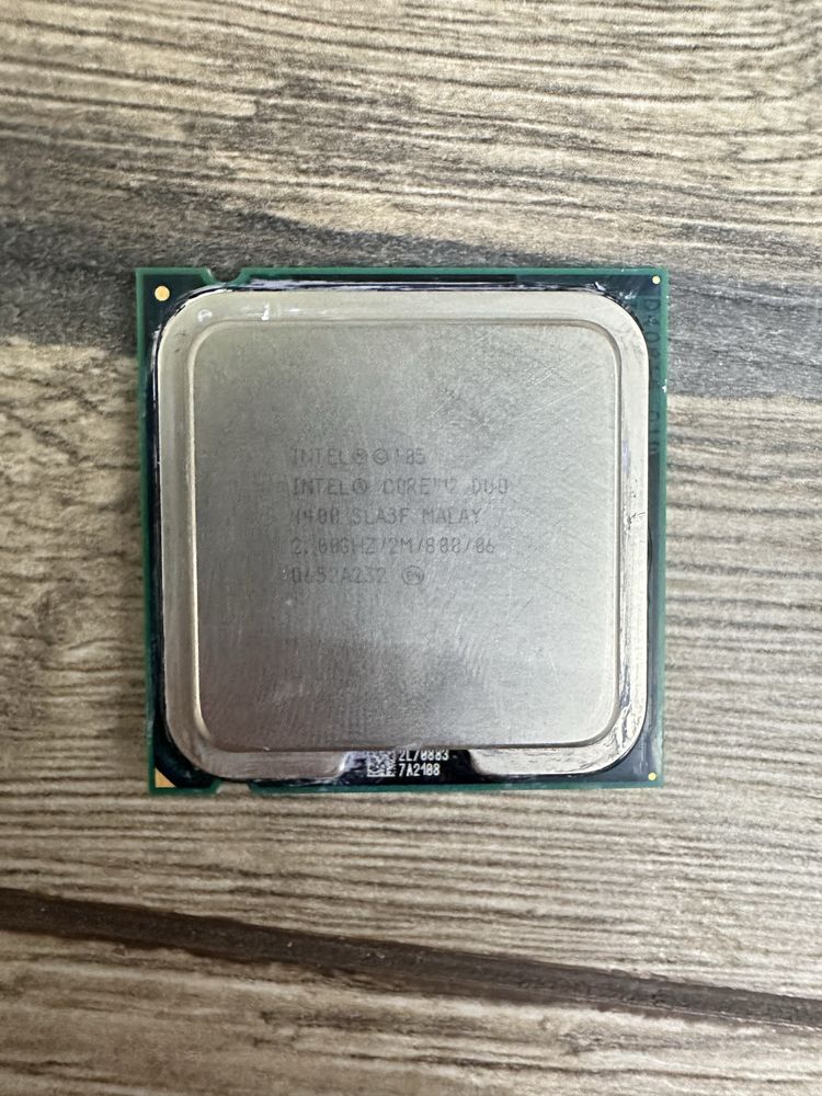 Процессор - Intel Core 2 Duo E4400 SLA3F — 2.0 GHz, LGA775
