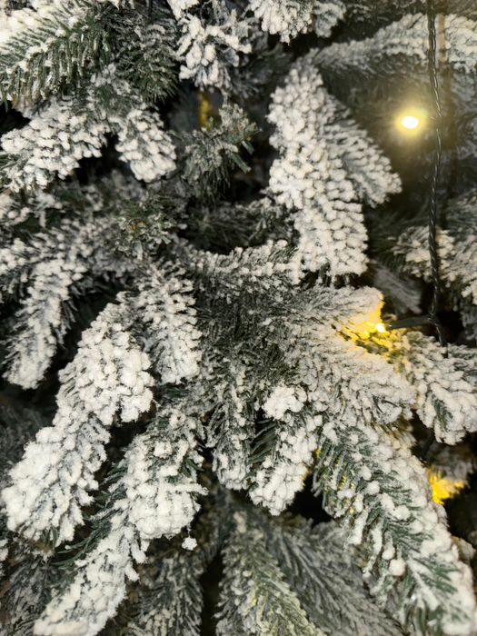 Vând brazi artificiali-silicon premium