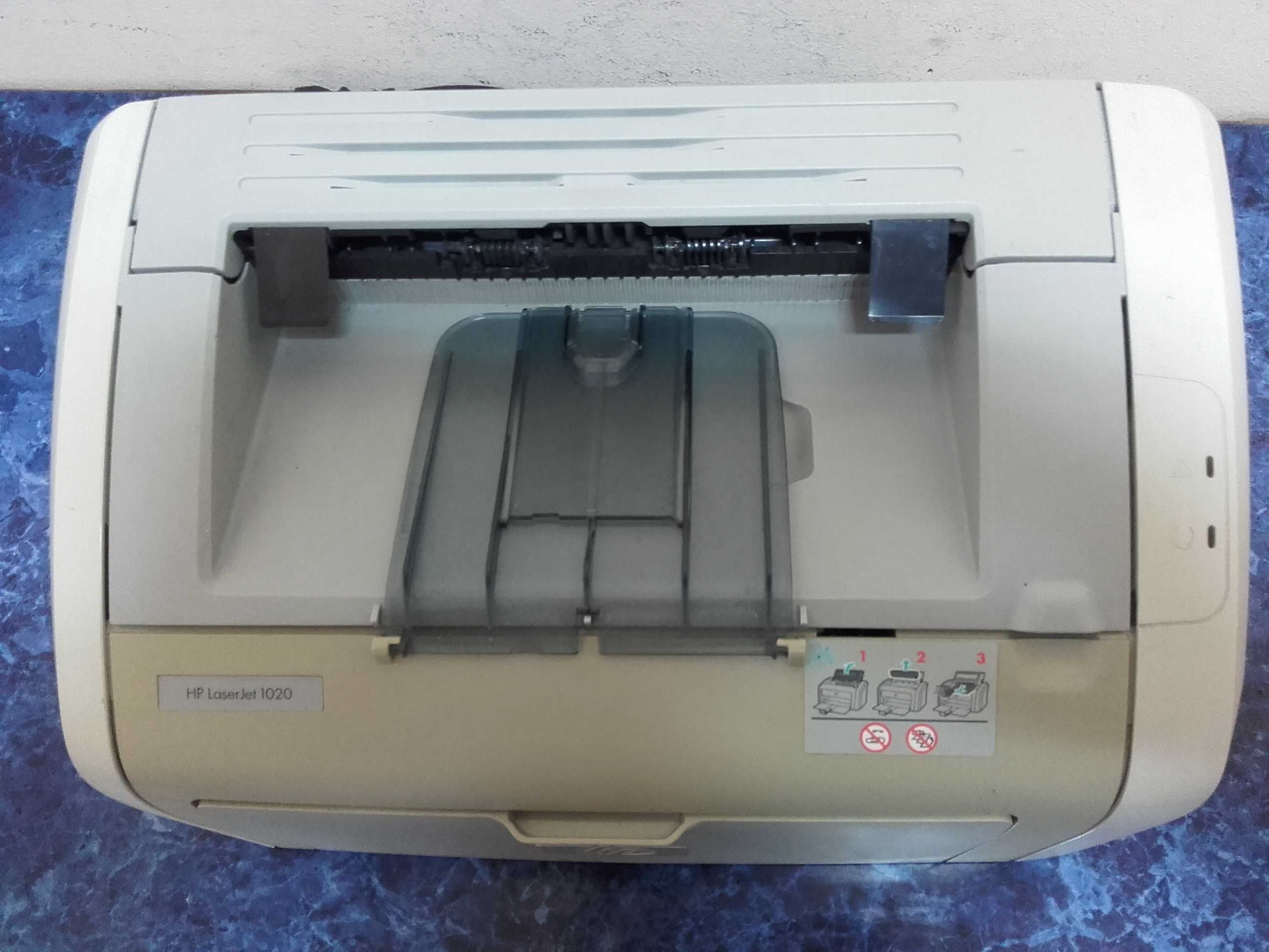 Отличен!!! Лазерен принтер HP LaserJet 1020