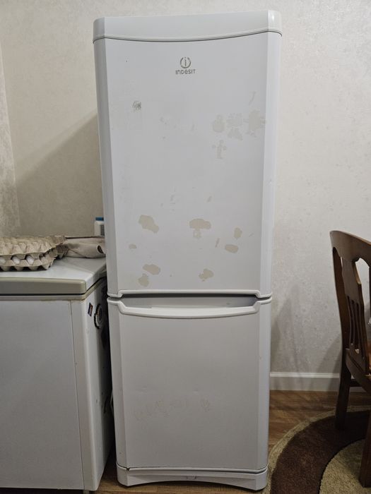 Продам холодильник