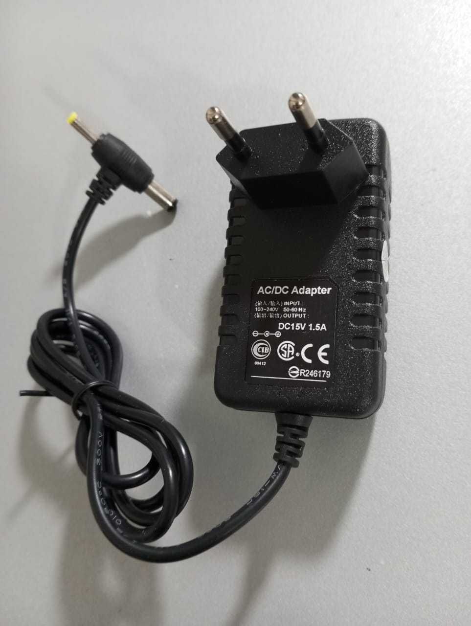 AC-DC Adapter (блок питания на 15v 1.5A)
