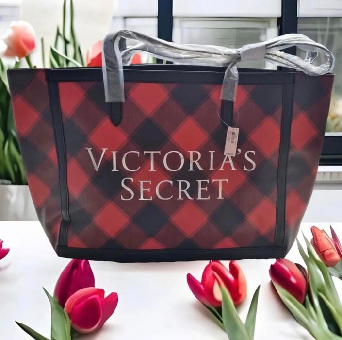 Lot 4 genti Victoria