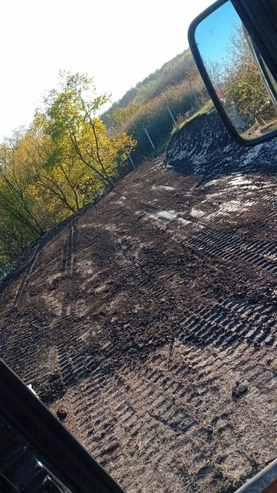 Inchiriez/ Execut săpături cu excavator de 3.5T