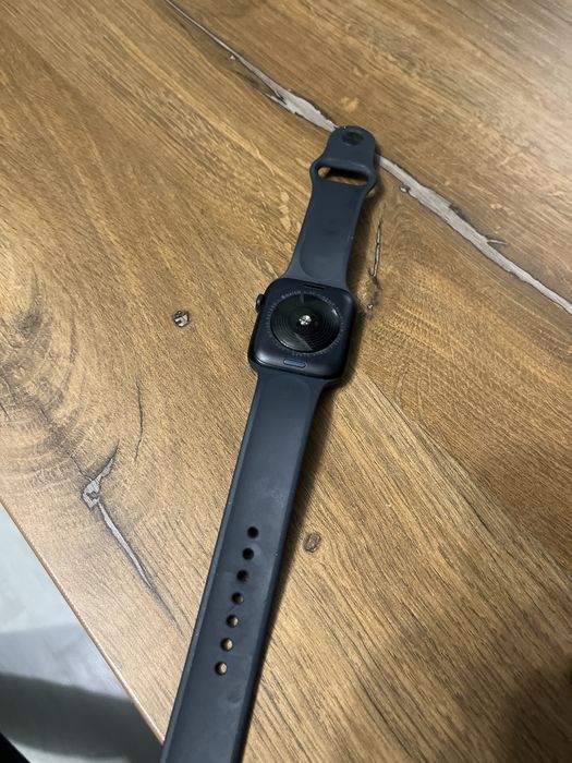 Часовник епъл уоч