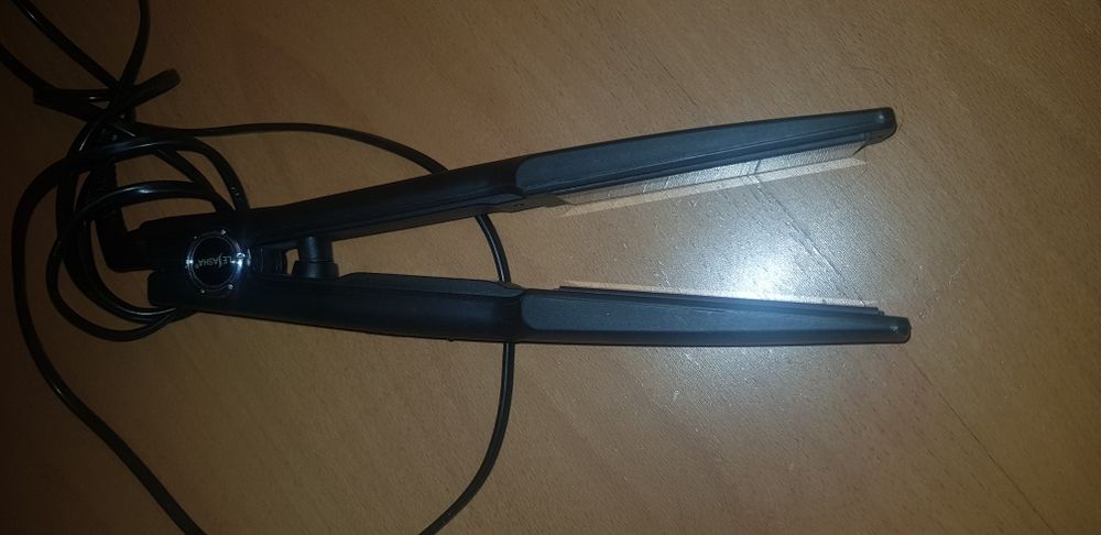 Утюжок- выпрямитель для волос! Продам/Обмен