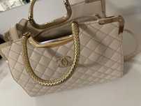 Geanta tip Chanel, stare foarte buna