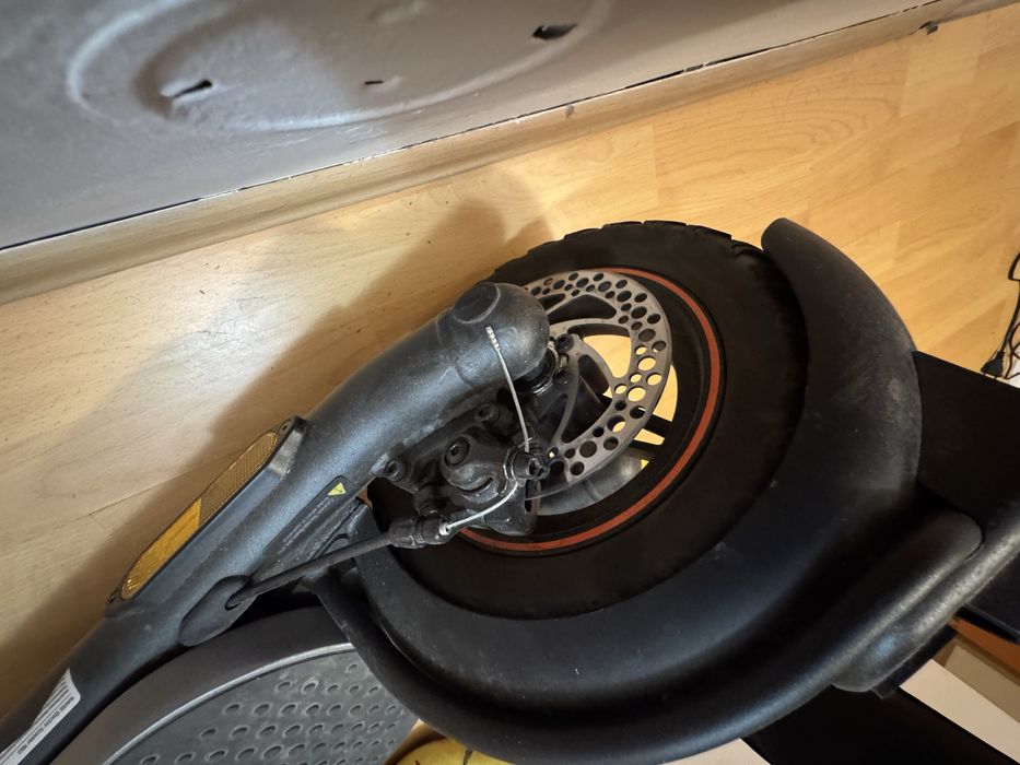 Trotineta Electrica Navee N65, 25km/h. Autonomie 65km