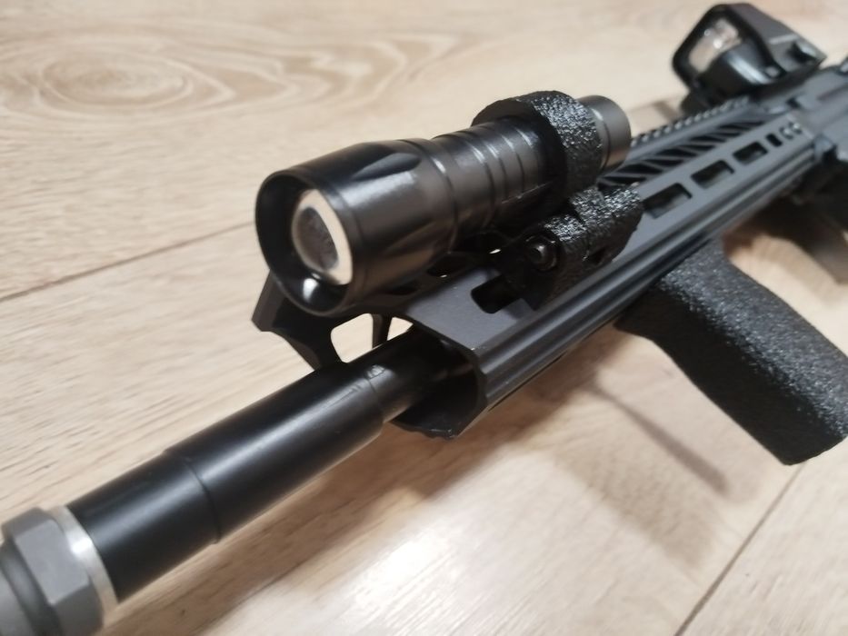 Еърсофт / Airsoft монтаж за фенер (3D Print)