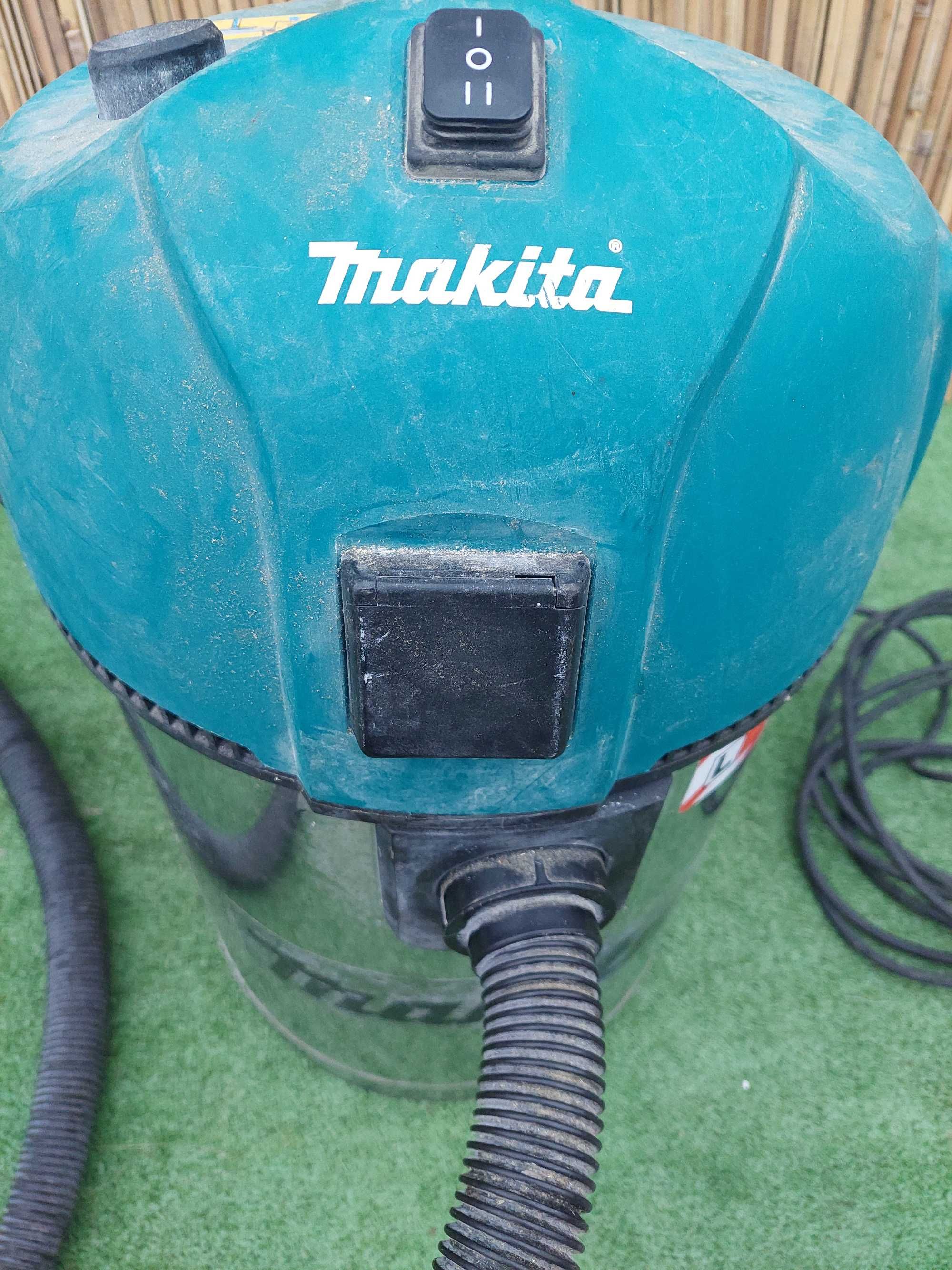 Прахосмукачка Makita VC3511L /35L/