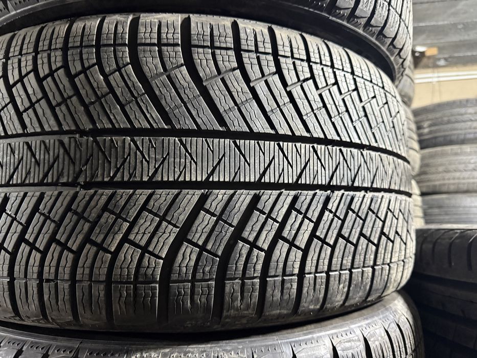 MICHELIN made in VENGIRYA 295/40/19 265/45/19