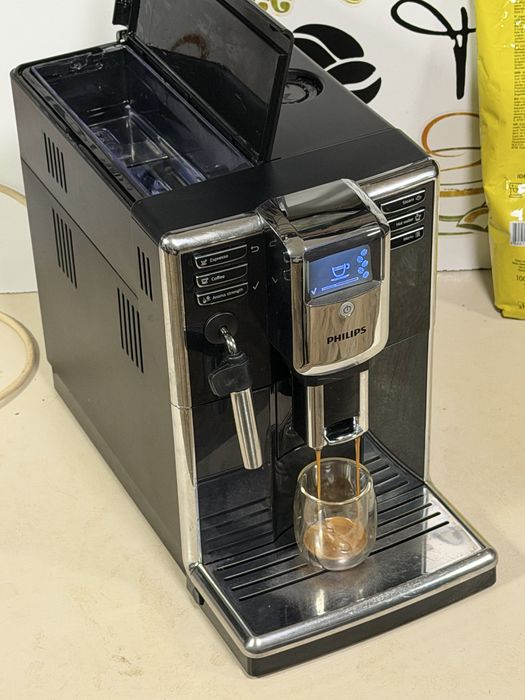 Кафемашина кафе автомат Philips Incanto с гаранция