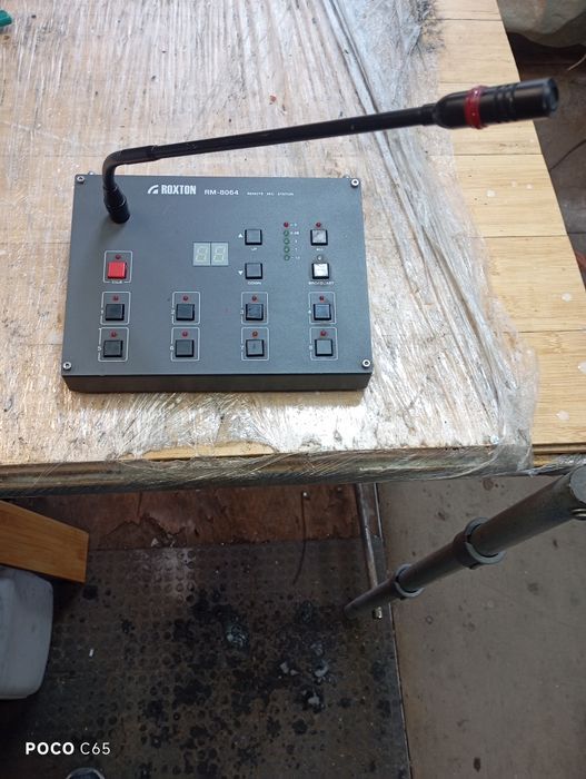 Микрофонная консоль