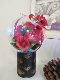 Роза,цвете ,букет в стъклена сфера,стъкленица с лед осветление!Подарък