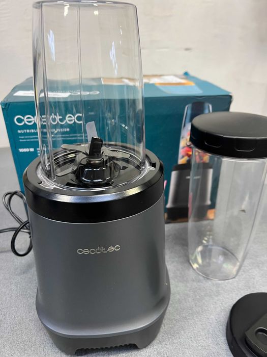 Блендер Cecotec Nutriblender Fusion, 1000W, с два съда – 900мл и 500мл