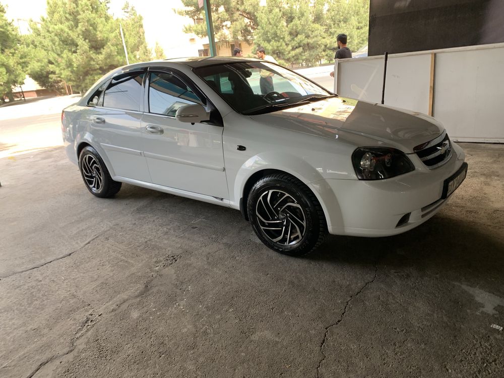 Lacetti 1.8 Навороти билан