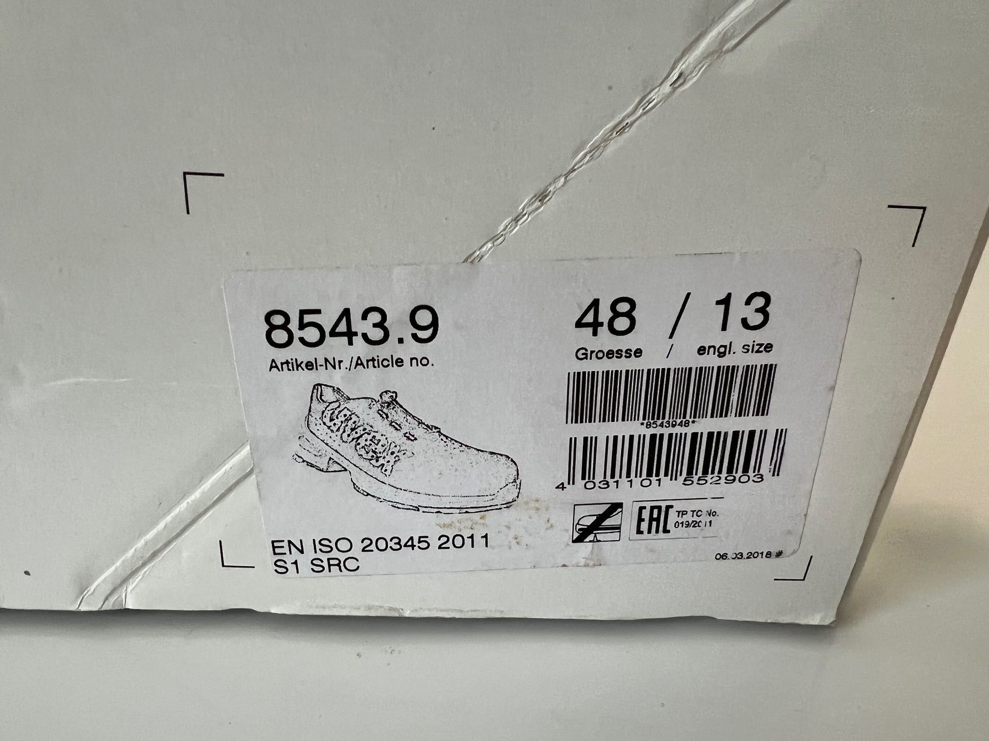 Pantofi Uvex marimea 48