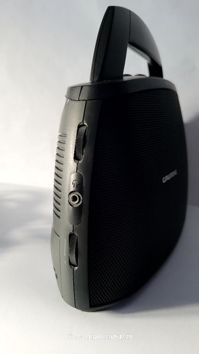 Aparat radio Grundig Boy 240 cu 4 lungimi undă