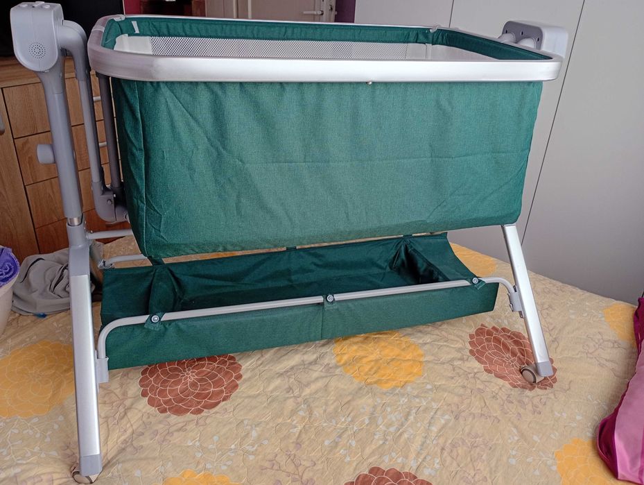 Бебешко кошче  Nex to me