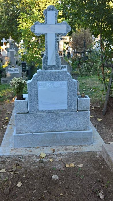 Construcții funerare