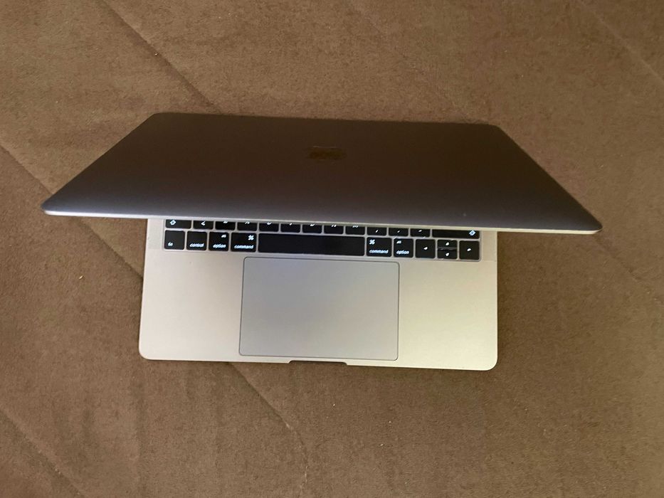 13" MacBook Pro A1708 (2017) Space Gray-8GB RAM/256GB SSD-Нова батерия