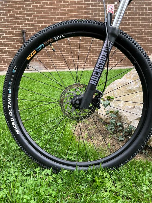MTB Crescent Njord 27.5 cadru M cu furca RockShox
