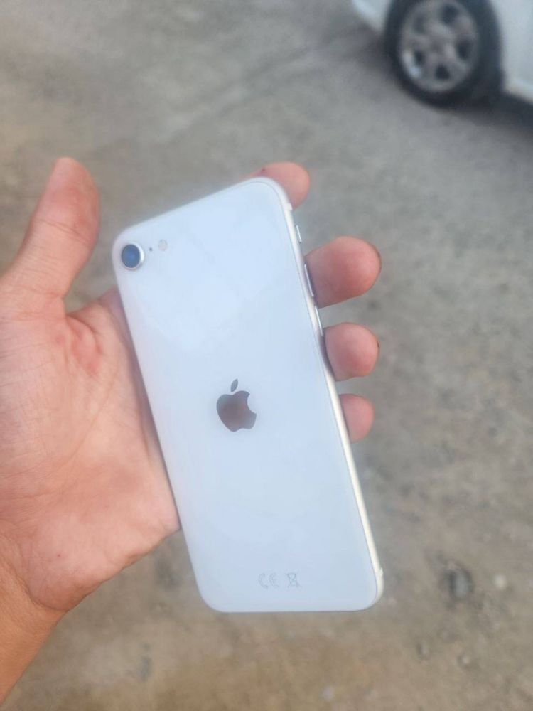 IPhone Se 2020 holati ota tiniq usta kormagan