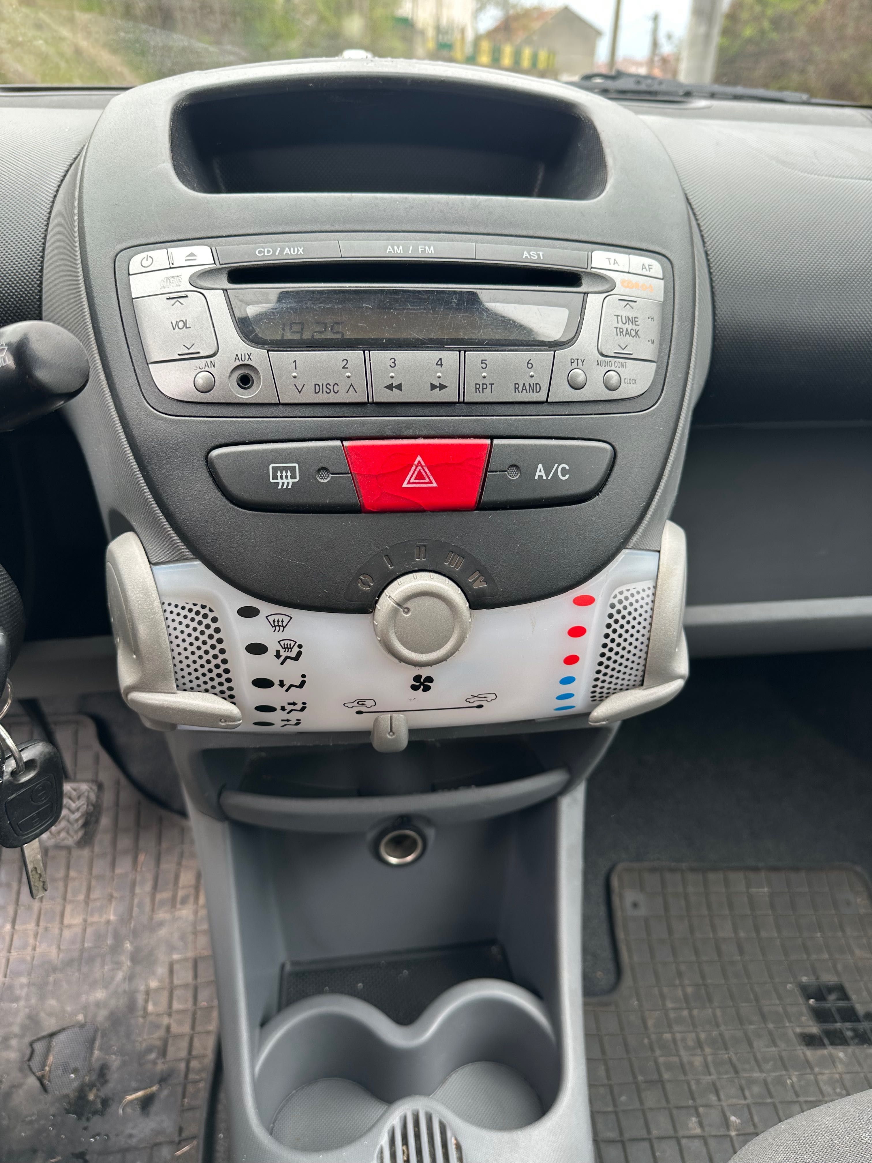 Toyota Aygo 1. бензин