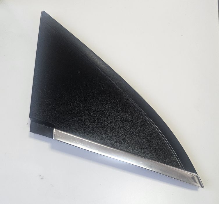 Пластмаса Ford Kuga  дясна