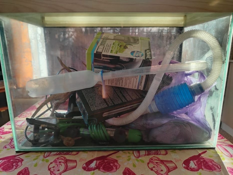 Продам аквариум на 25 литров