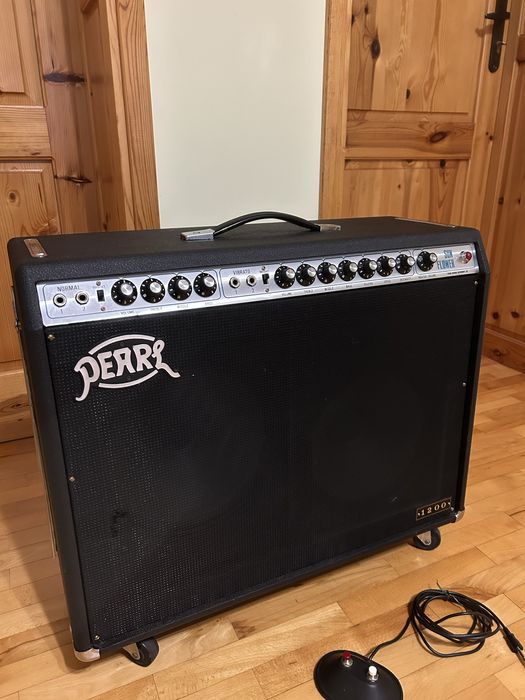 Кубе за китара PEARL 1200