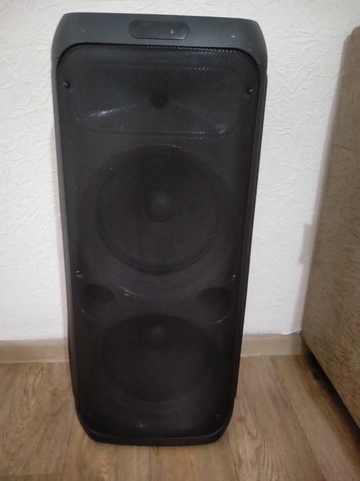 Продам колонку- караоке