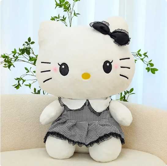 Плюшена играчка Kuromi от серията Hello Kitty Sanrio