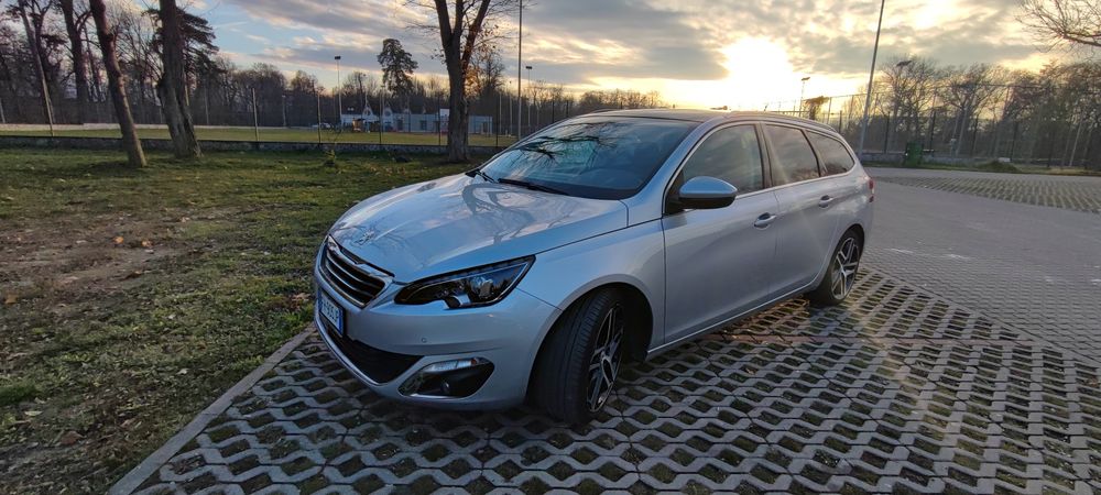 Peugeot 308 – 2018 – 1.6 BlueHDi 88 kW – AUTOMATĂ – Full LED
